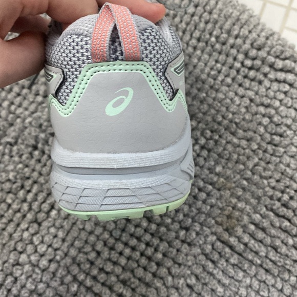 ASICS sneaker - Picture 3 of 4